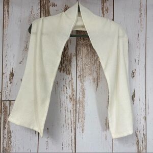 Vintage Acrylic Scarf. 7.5” x 54.5”. Excellent vintage condition!